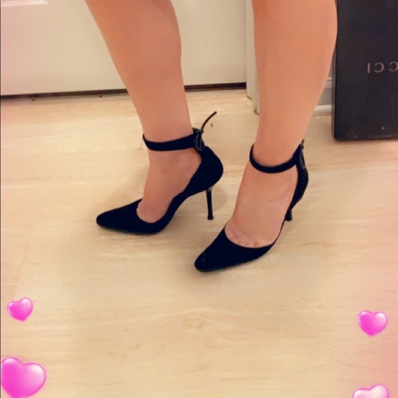 GUCCI ❤️Gorgeous Black handmade Suede shoes!!! - Picture 4 of 10